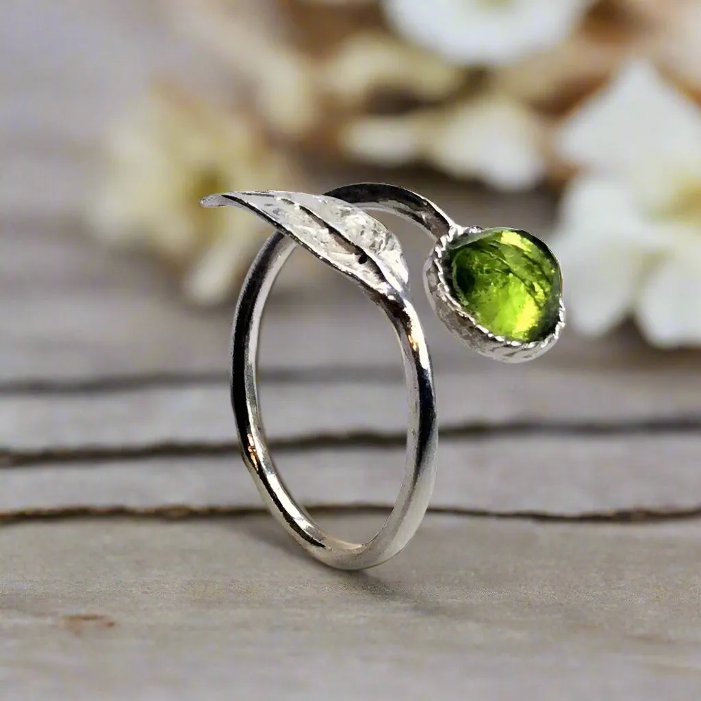Thin Leaf Silver Peridot Ring - Gone with the wind.