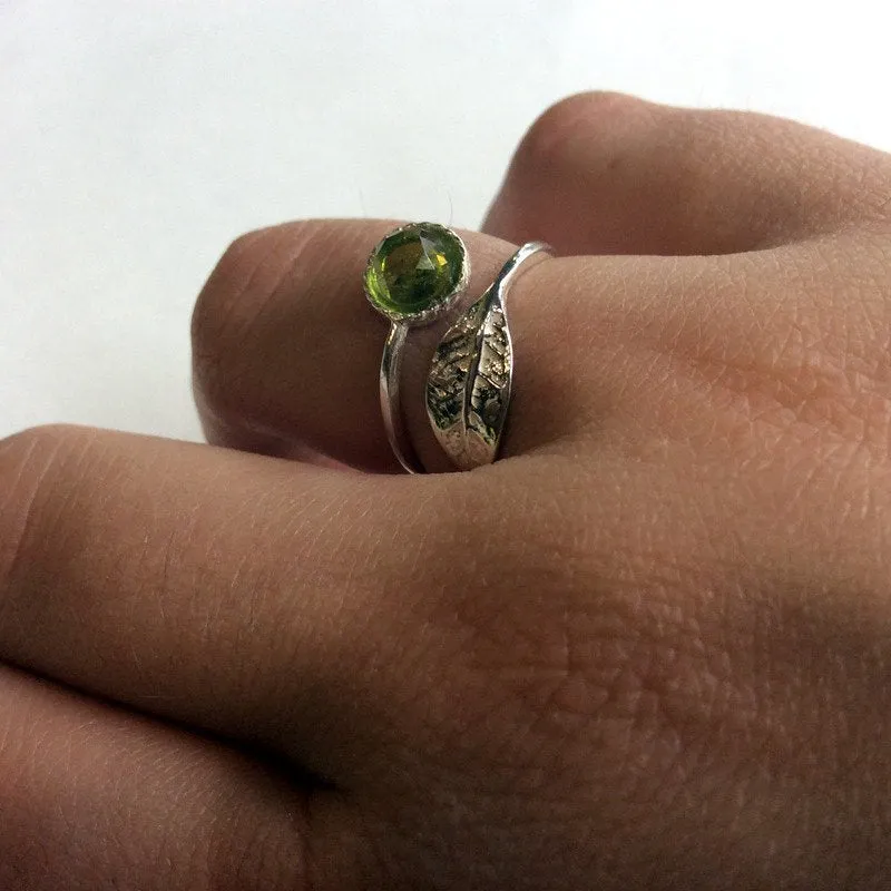 Thin Leaf Silver Peridot Ring - Gone with the wind.