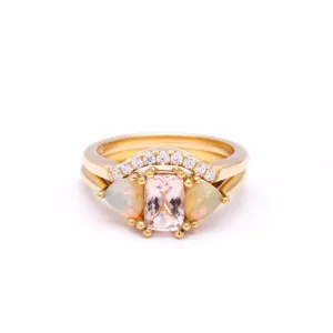 THREE STONE ENCHANTMENT UNION (No. 1) | 14K GOLD