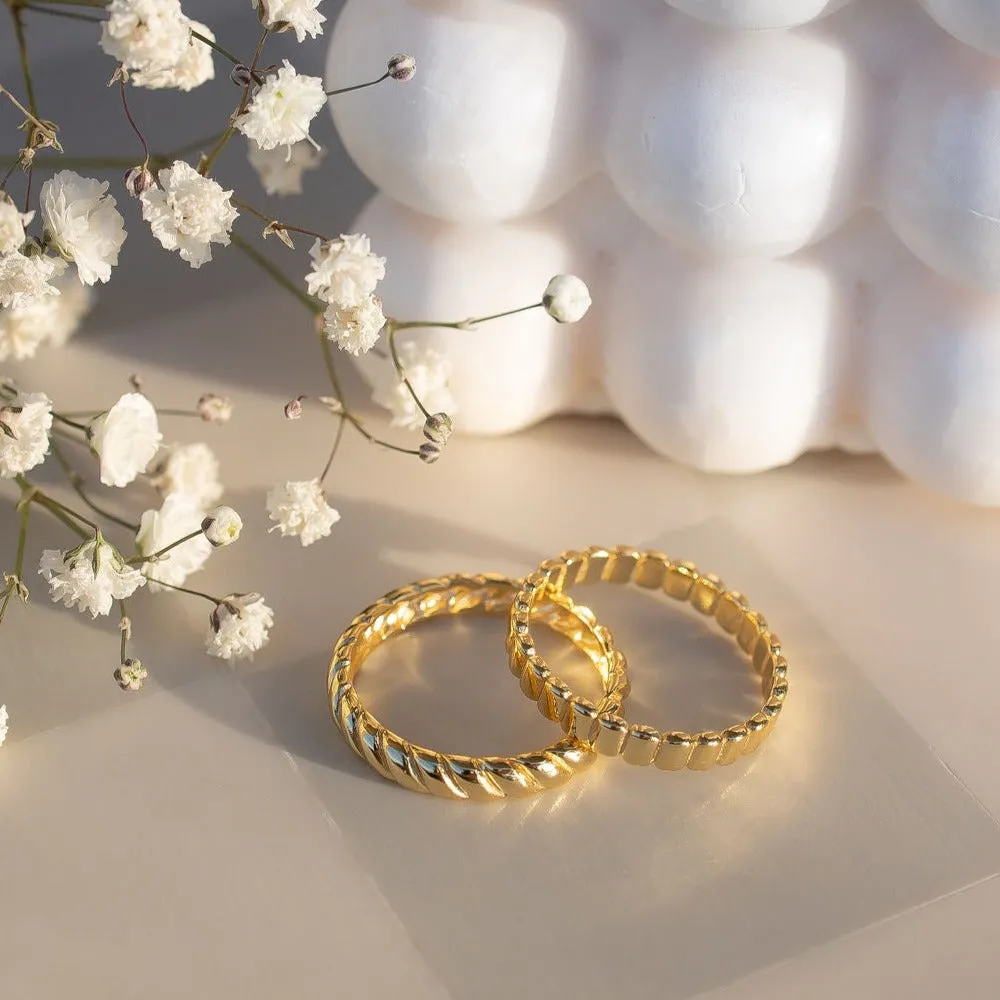 Twirl Ring