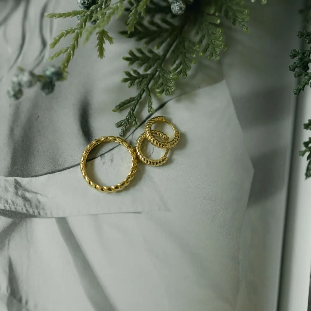 Twirl Ring