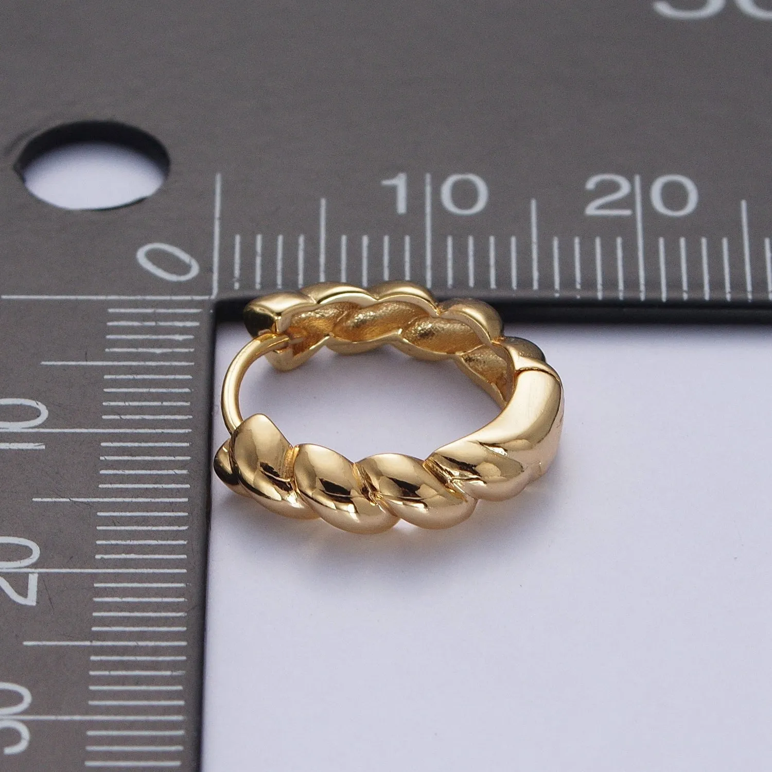 Twisted Bamboo Textured Simple Gold Huggie Small Hoop Earring X834