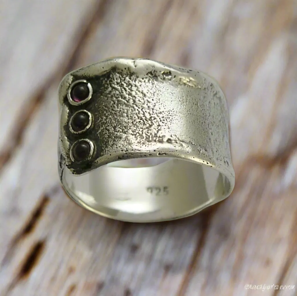 Wide Silver Opals Ring - Hug Me.