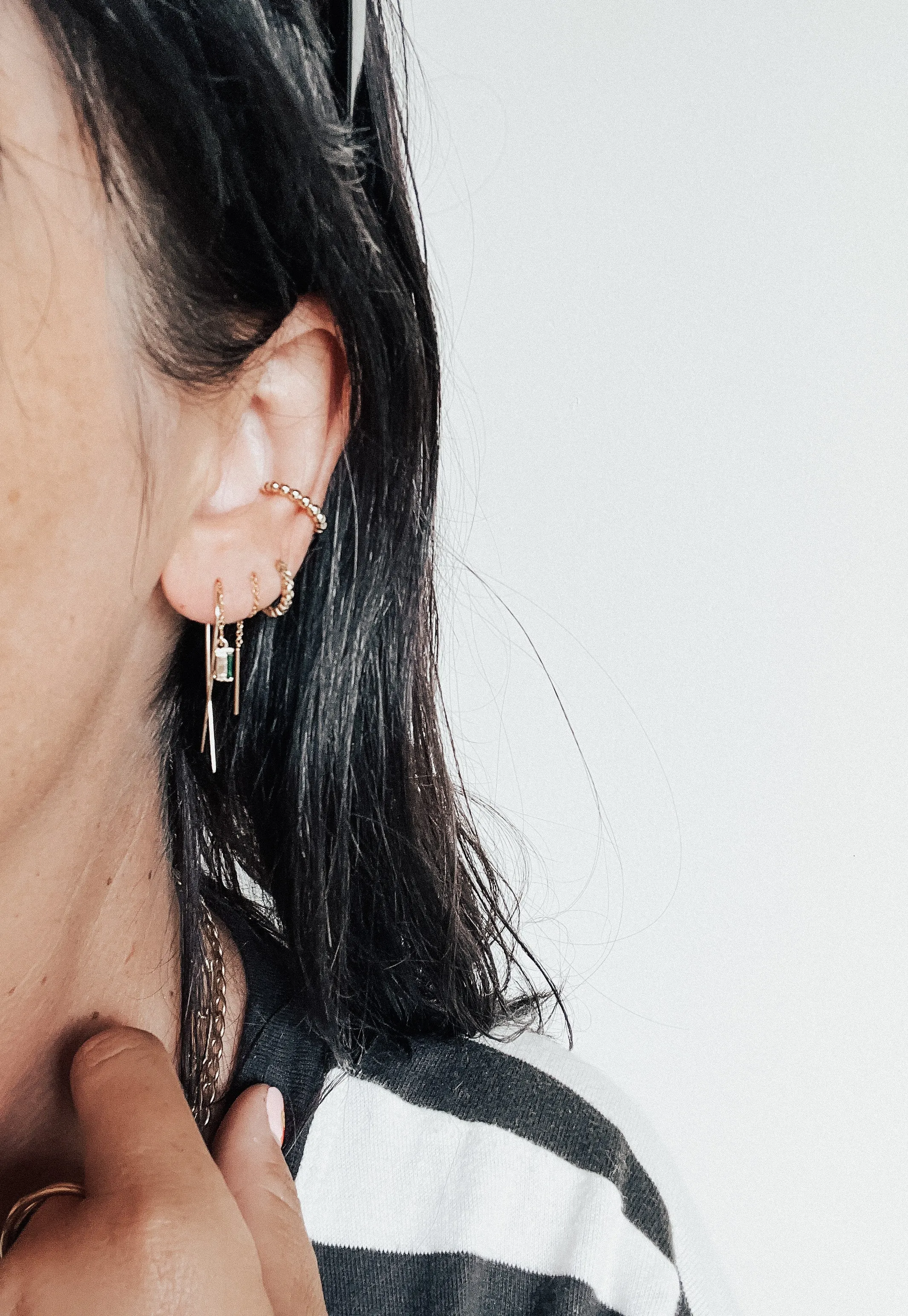 WIRE WISHBONE EARRING