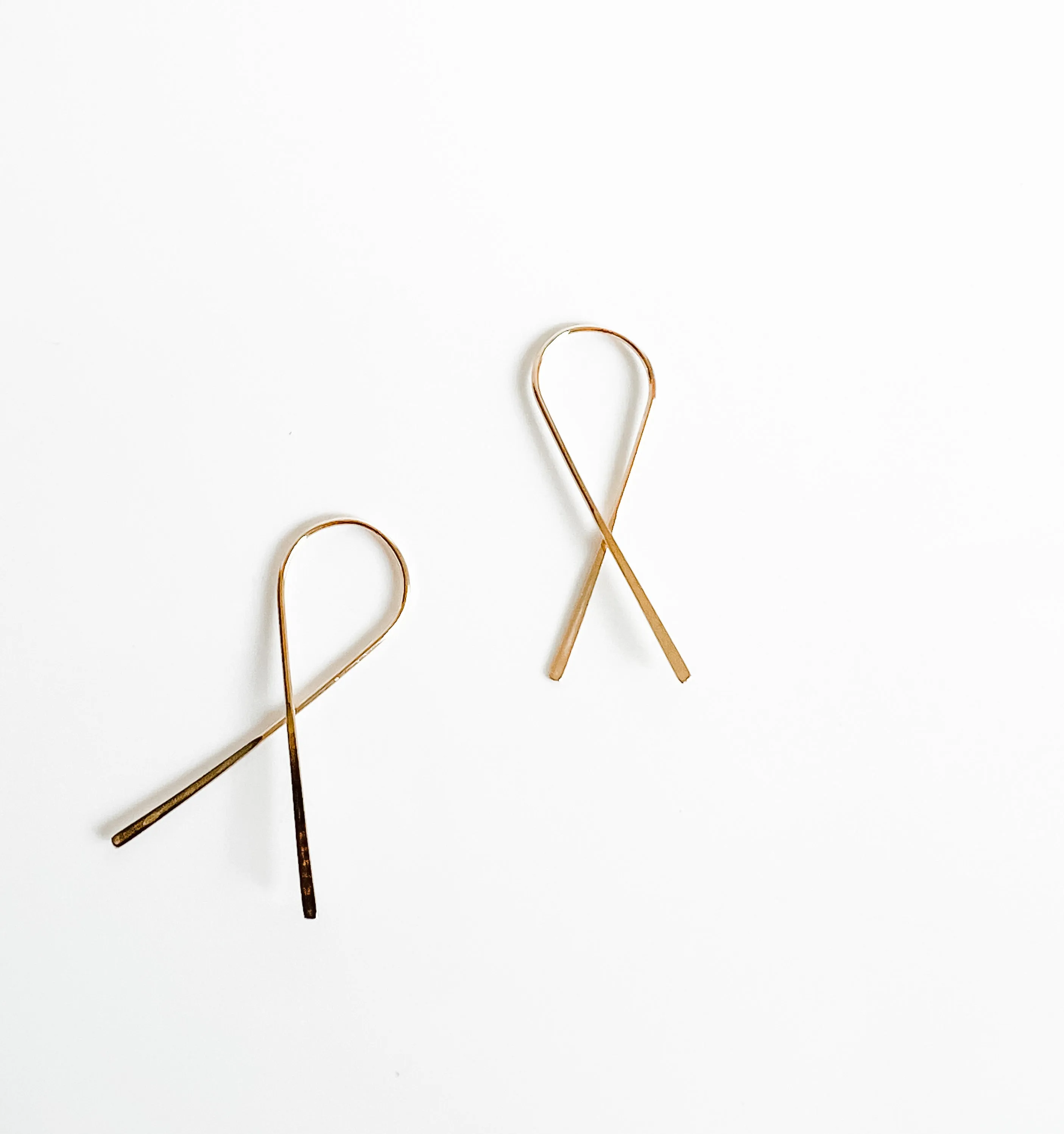 WIRE WISHBONE EARRING